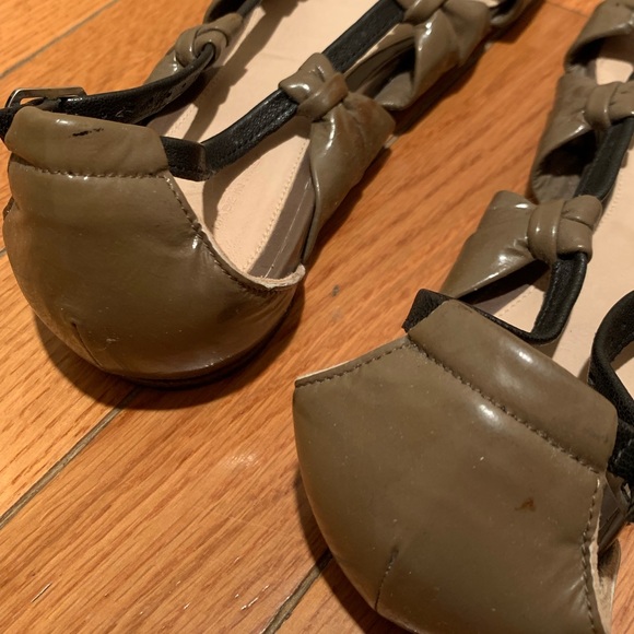 Gryson Olive Patent Leather Cut-Out Sandals - Picture 3 of 8